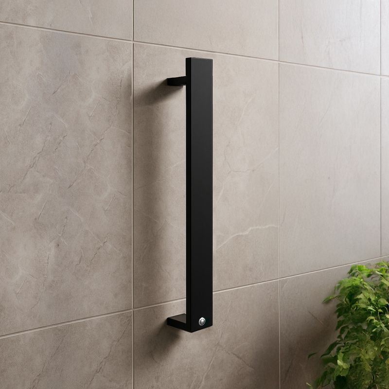 Toalheiro-Termico-Jade-Vertical-preto-Metalworks-banheiro